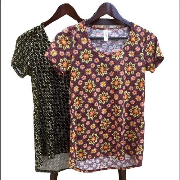 Brand New Lularoe Bundle of 2 Classic T - Picture 1 of 8